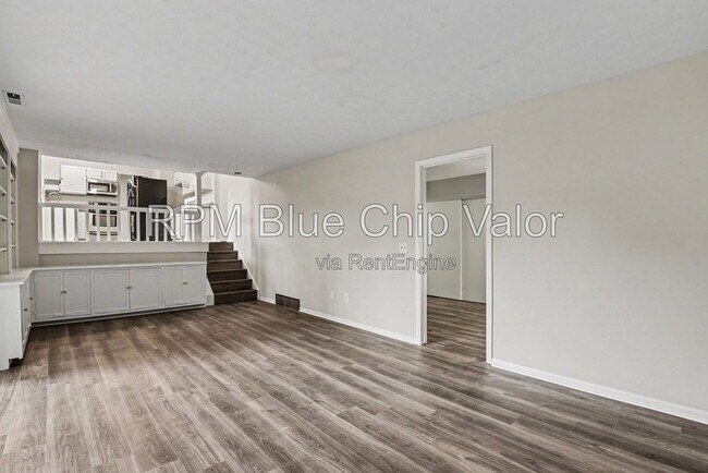 Building Photo - 1465 Eaton Ave