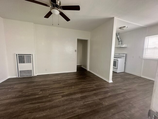 Building Photo - 3408 Virginia Rd