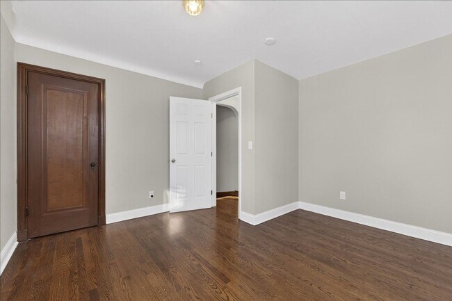 Building Photo - TGS Upstairs Lounge