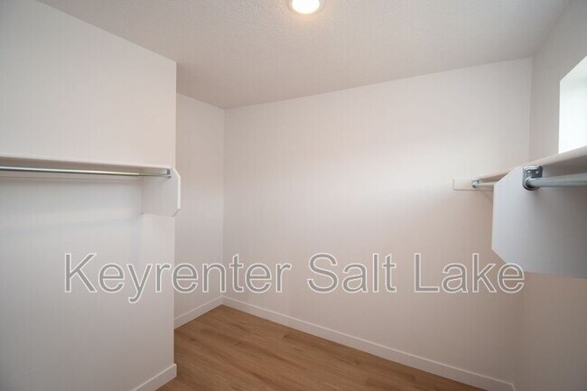 Building Photo - 4479 S 500 E