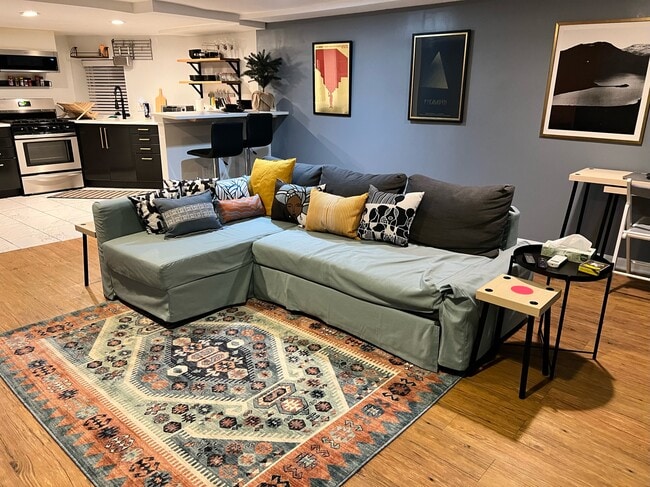 Building Photo - 633 14th St NE