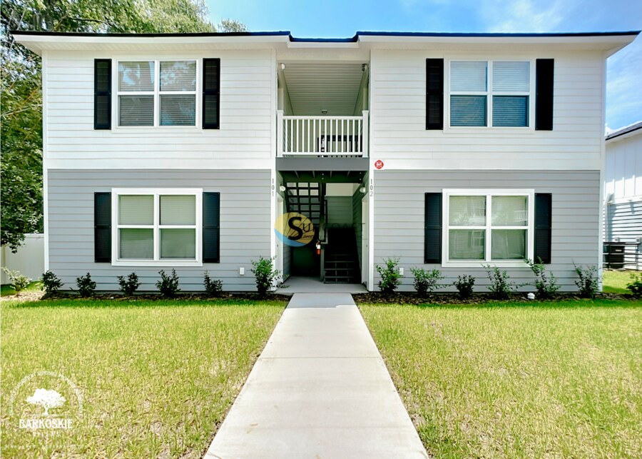 Building Photo - 11467 Oakfield Ct