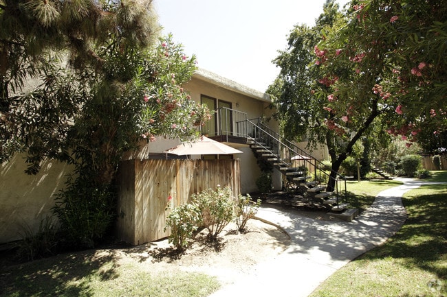 Primary Photo - Garden View Apartments