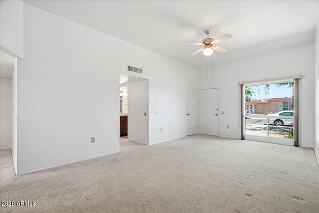 Building Photo - 9907 W Cedar Dr