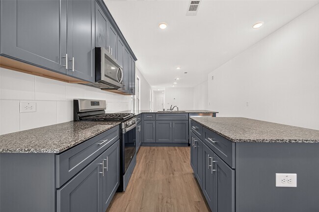 Building Photo - 16737 Oak Bough Dr