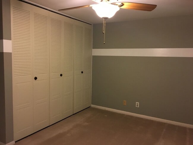 Building Photo - 119 Mitchell Cir