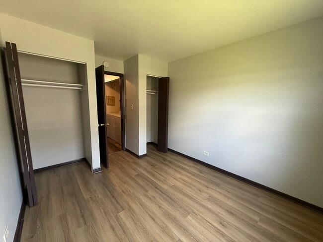 Building Photo - 547 Fessler Ave