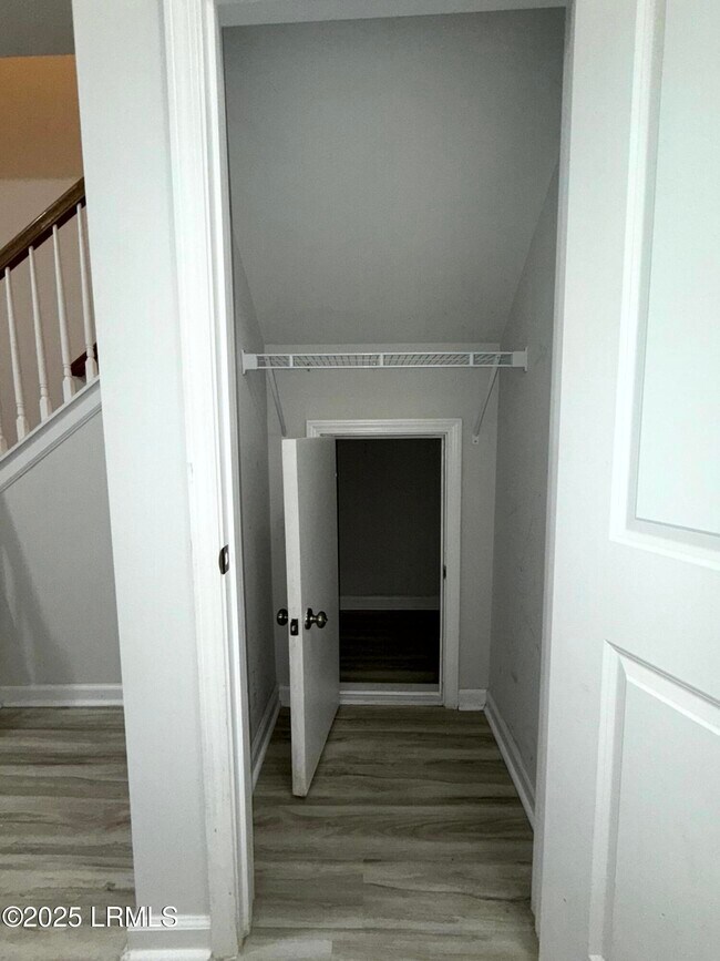 Building Photo - 1069 S Innovation Dr