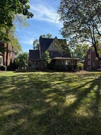 Building Photo - 2629 E Broad St