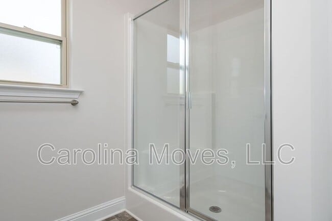 Building Photo - 702 Butterfly Lk Ct