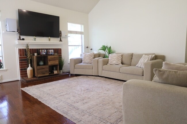 Building Photo - 3223 Autumn Bridge Ln