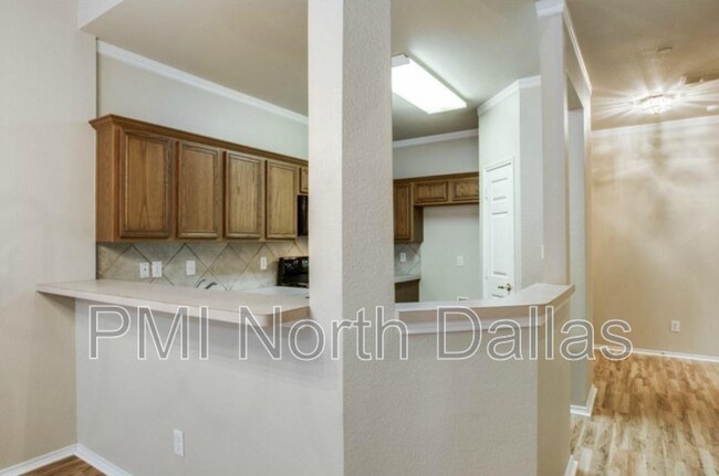 Building Photo - 7001 Van Gogh Dr