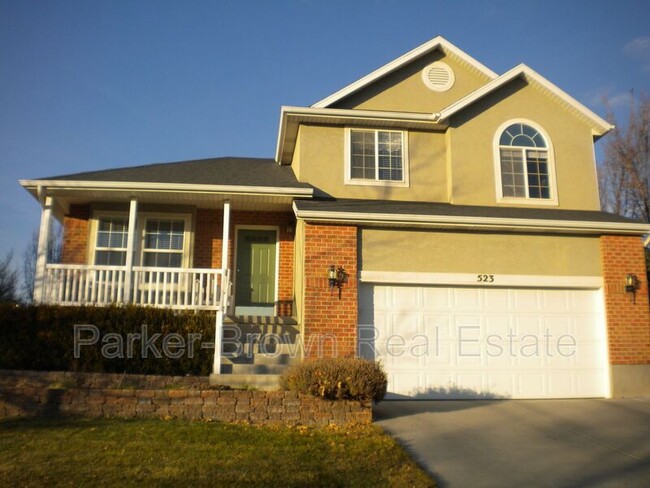 Building Photo - 523 Hidden Cove Ln