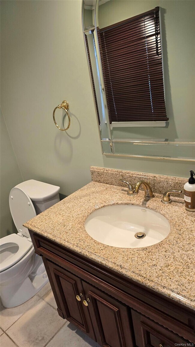 Building Photo - 1 Elvira Ct