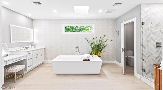 Building Photo - 440 Kingstown Dr