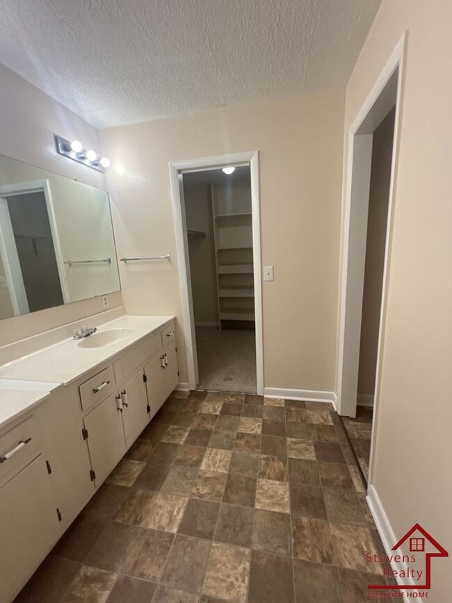 Building Photo - 3236 Hwy 70 E