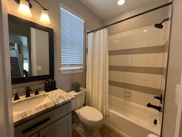 Building Photo - 3617 Mykonos Dr