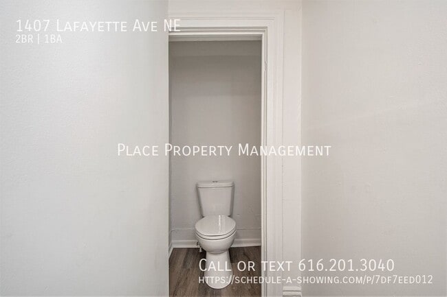 Building Photo - 1407 Lafayette Ave NE