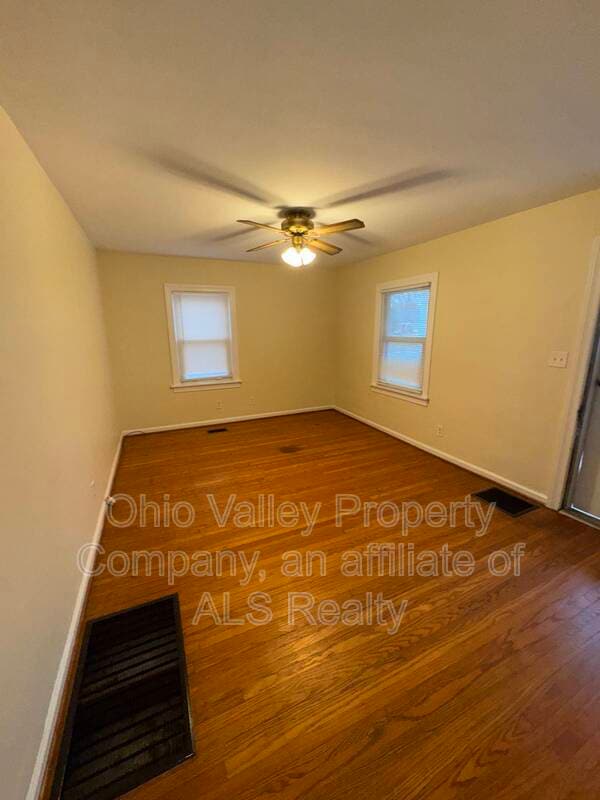 Building Photo - 3812 Napanee Rd