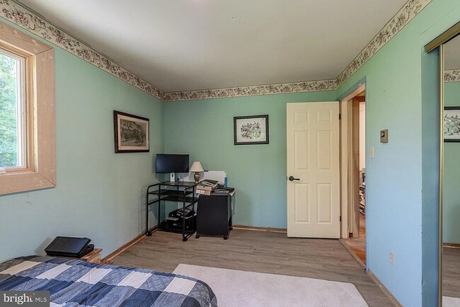 Building Photo - 7221 Hillview Dr