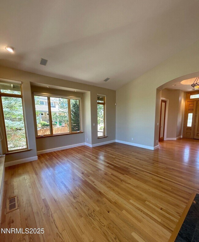 Building Photo - 6785 Eagle Wing Cir