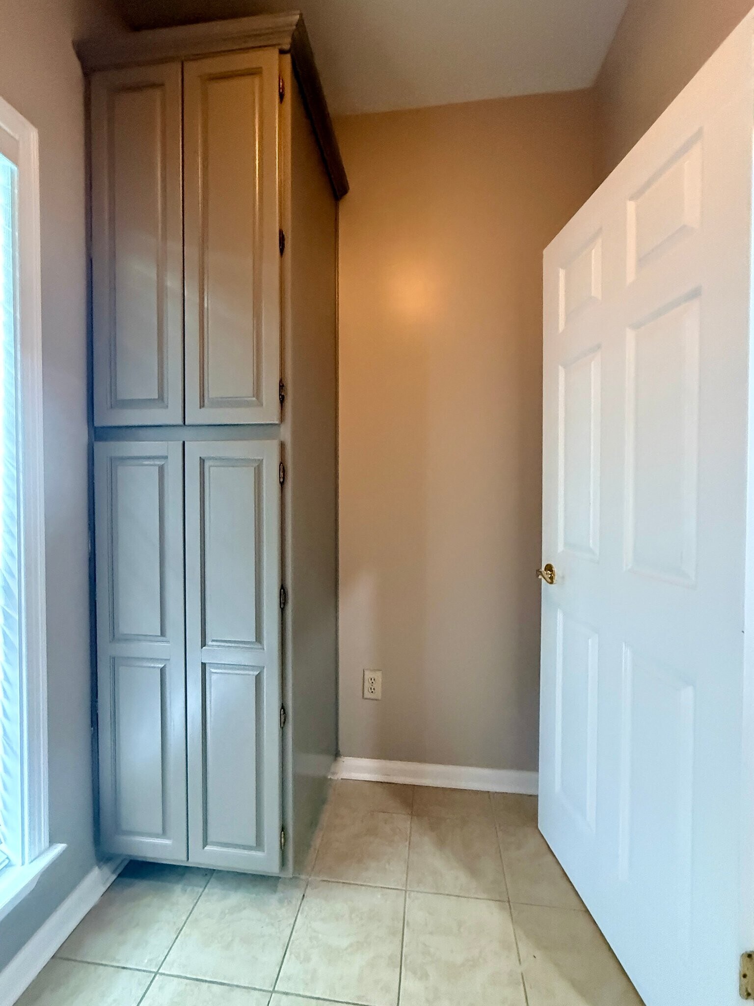 Building Photo - 6630 Stable Gate Ct