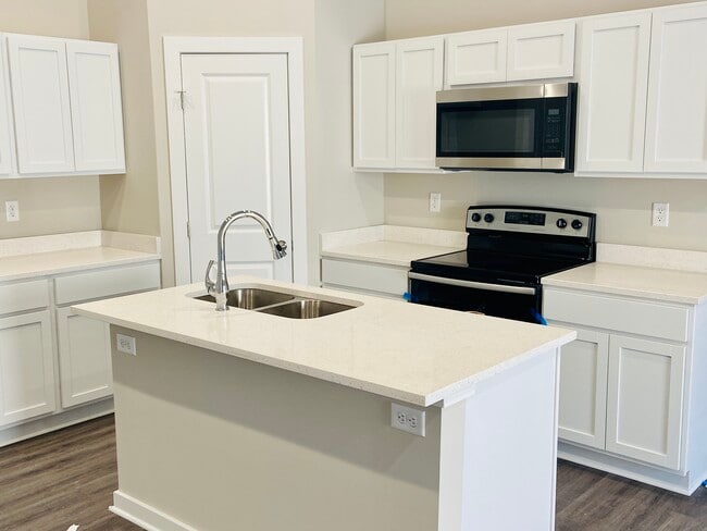 Building Photo - 3239 Cedar Downs St