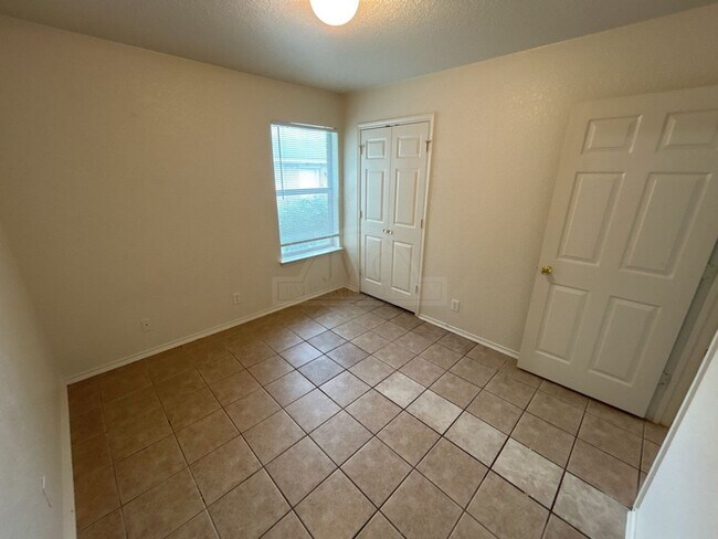 Building Photo - 306 Jeff Gordon Dr