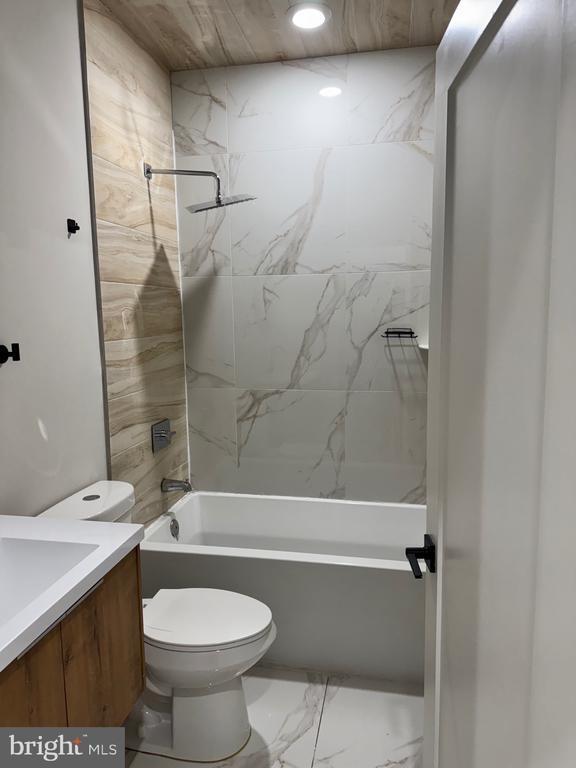 Building Photo - 2256 N 9th St