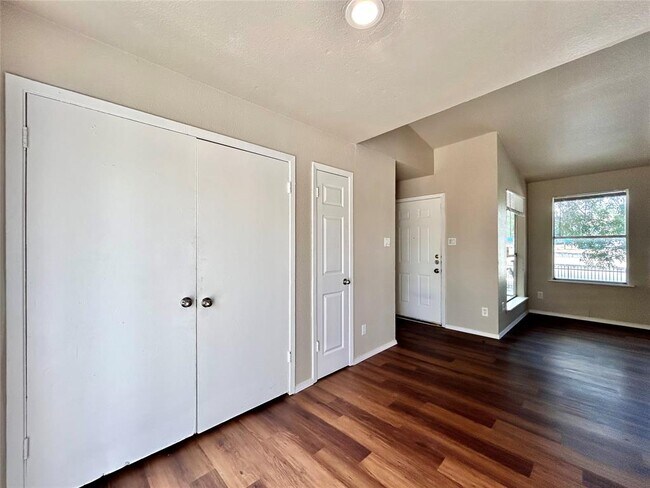 Building Photo - 7111 US-290