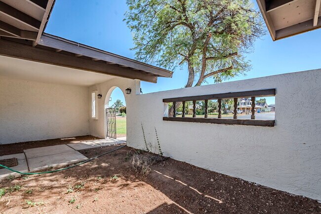 Building Photo - 834 N Constellation Way