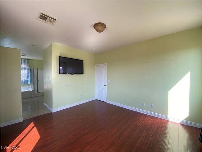 Building Photo - 5005 Auburn Skyline St