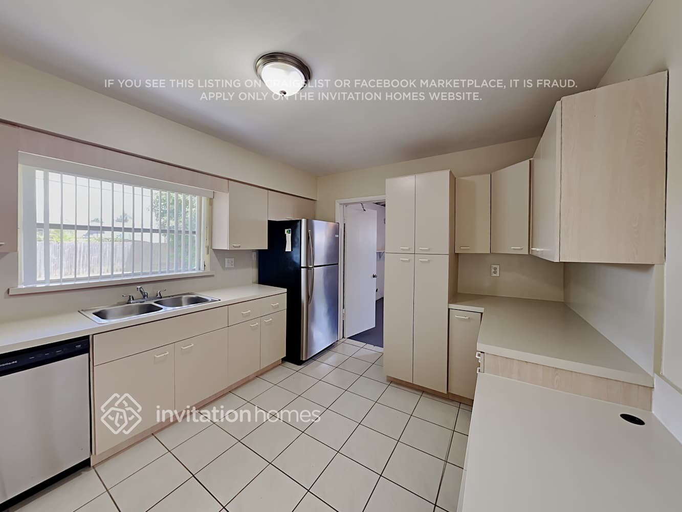Building Photo - 9411 SW 192nd Dr