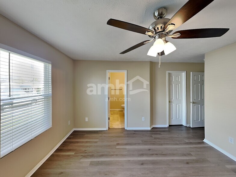 Building Photo - 5000 Hancock Cir