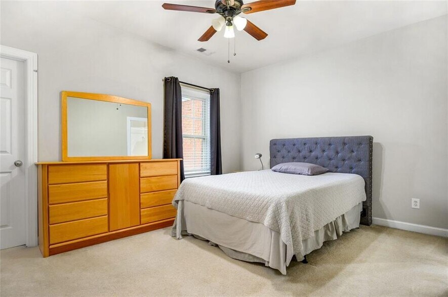 Building Photo - 3449 Kiveton Dr