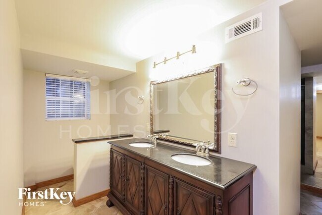 Building Photo - 3896 Chattahoochee Dr