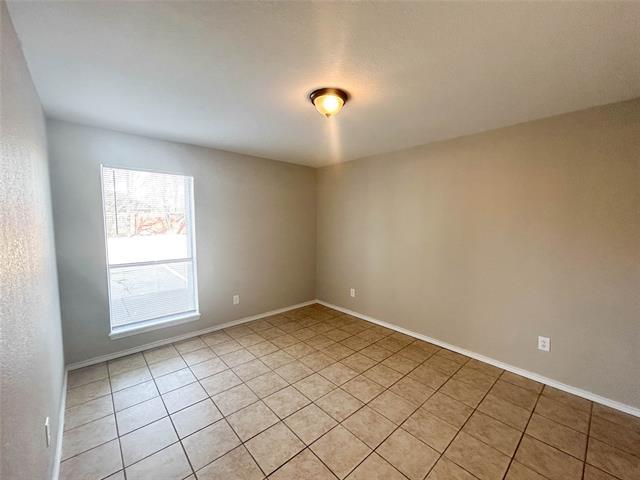 Building Photo - 1401 Old Bardwell Rd