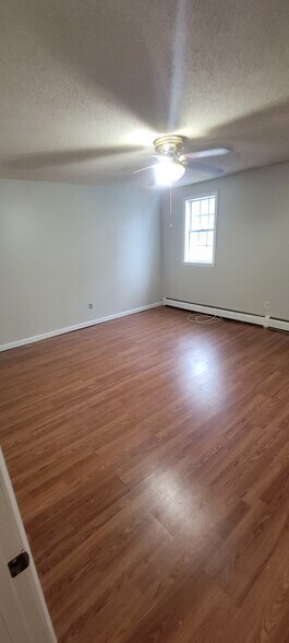 Master Bedroom - 991 County St