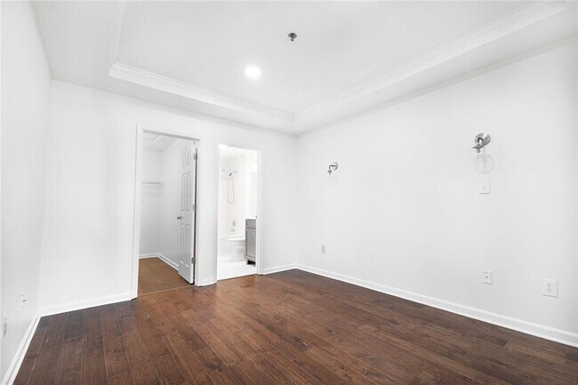 Building Photo - 232 Bentley Pl