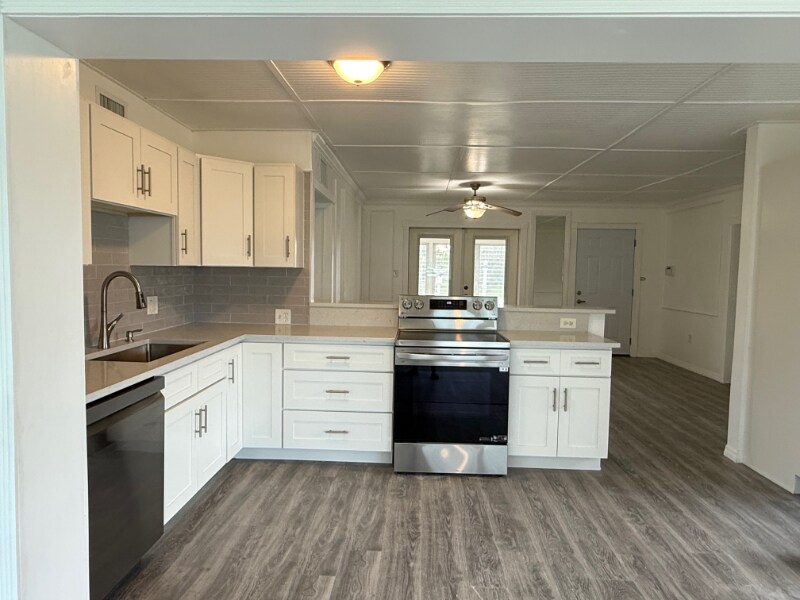 Building Photo - 545 Palmetto Dr