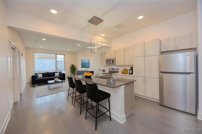 Building Photo - 1020 Elmwood Ave