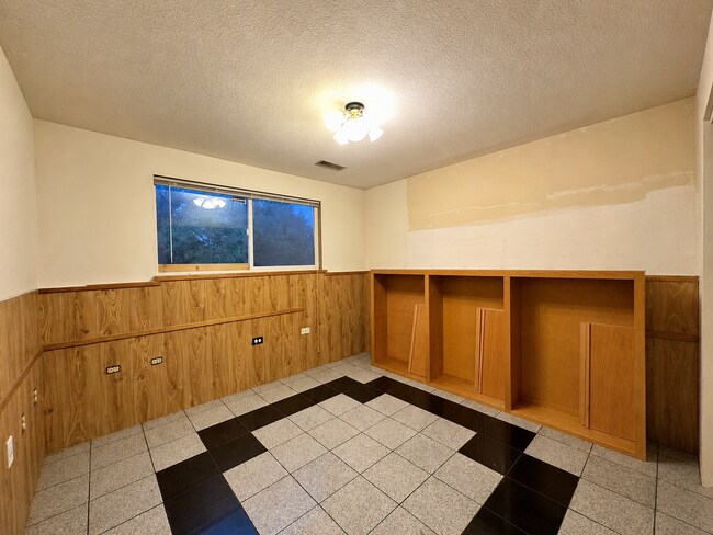 Building Photo - 16625 113th Ave SE