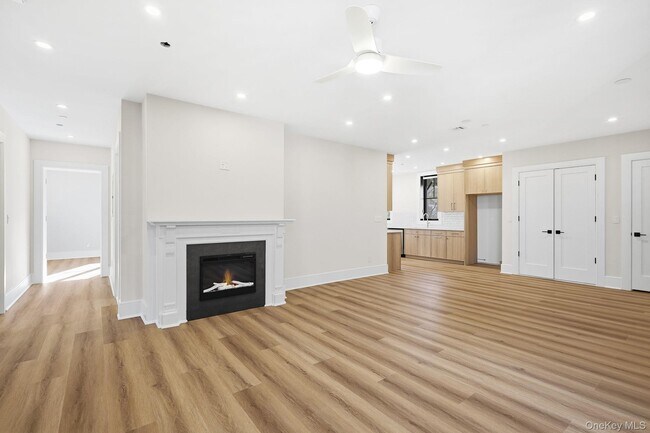 Building Photo - 34 Clinton Ave