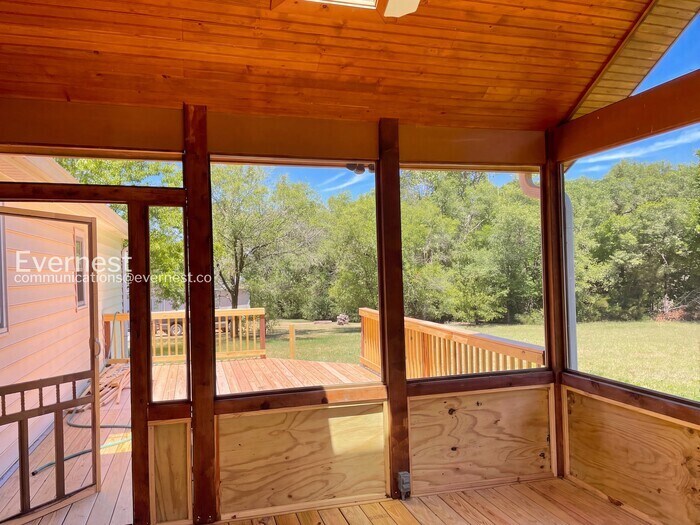 Building Photo - 1203 Countryside Dr