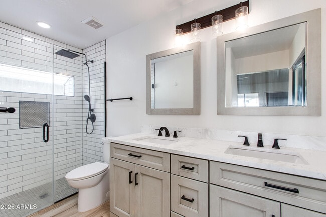 Building Photo - 1112 N 87th St