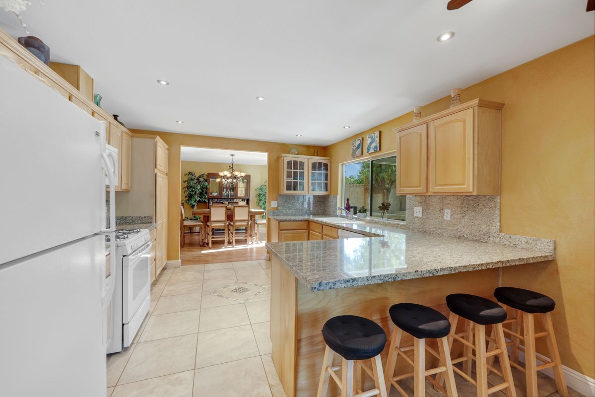 Building Photo - 3225 Mountain Spring Rd