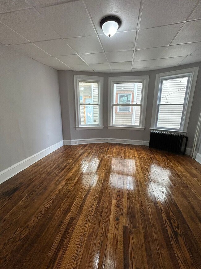 Building Photo - 659 Stuyvesant Ave