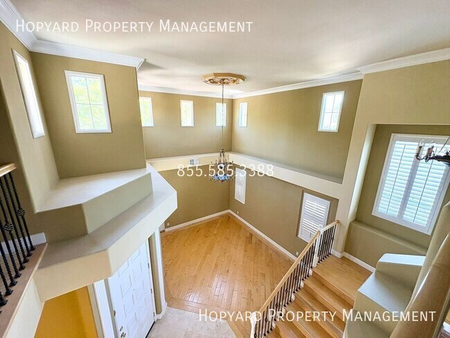 Building Photo - 9619 Velvetleaf Cir