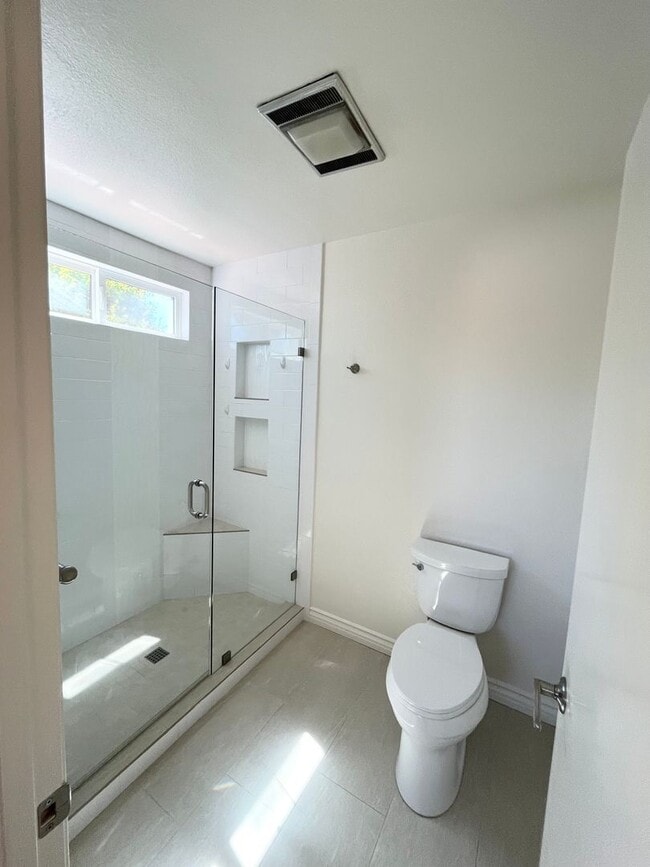 Building Photo - 4925 Regla Ct
