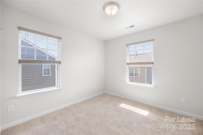 Building Photo - 15235 Wrights Crossing Dr